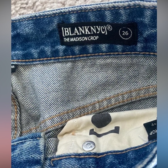 Blank NYC Madison Crop High Rise - Picture 3 of 6